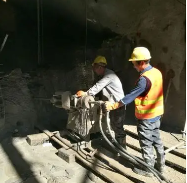 威远水下抗分散灌浆料特点 水下不分散注浆料介绍